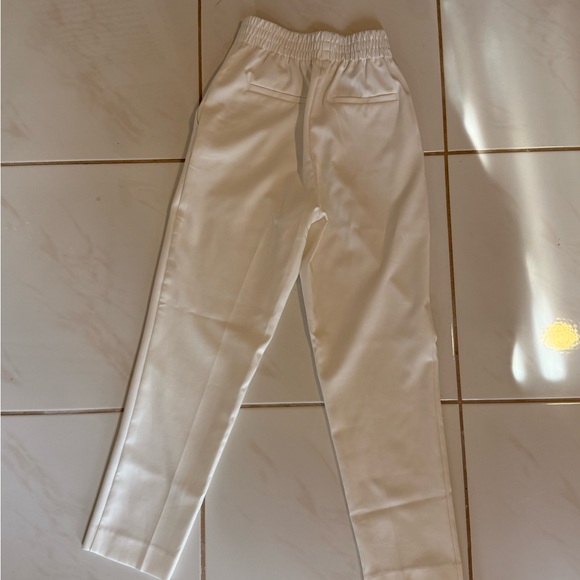 Zara White Garment - Picture 2 of 3